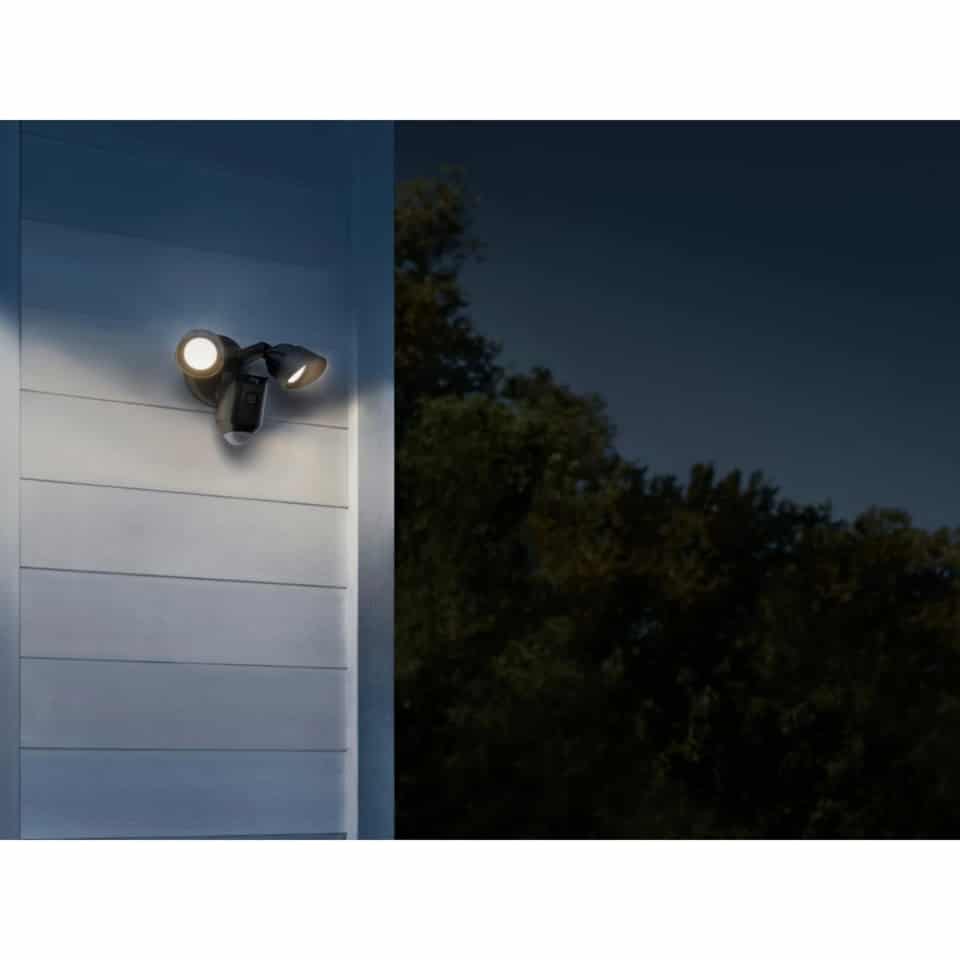 Ring Floodlight Cam Wired Pro (Black) Ring Floodlight Cam Wired Pro (Black)
